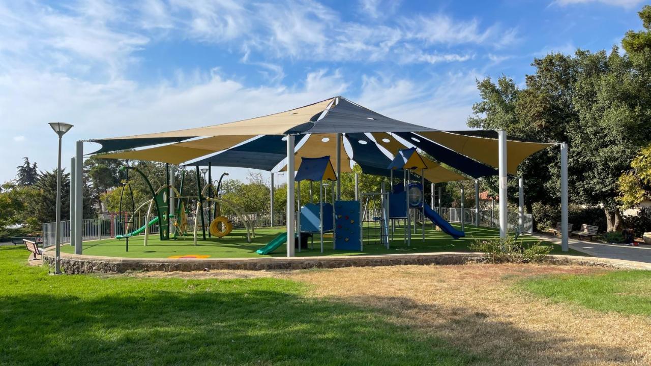 הוילה שעל חופשה בחורשה מראה חיצוני תמונה